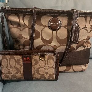 Coach Y2K Tan and Brown Signature Stripe Collection Tote /Wallet Set comes w/COA